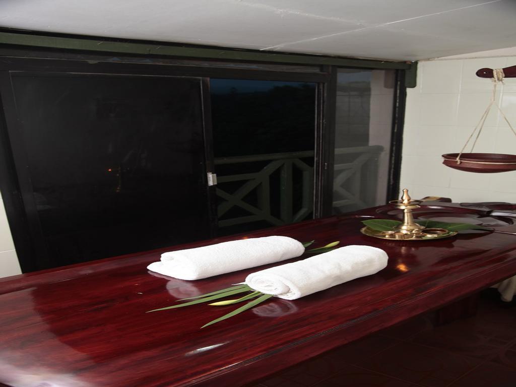 Abad Copper Castle Resort Munnar Extérieur photo