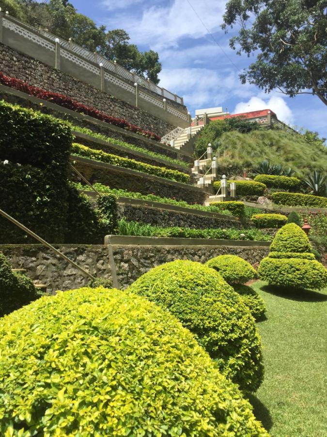 Abad Copper Castle Resort Munnar Extérieur photo